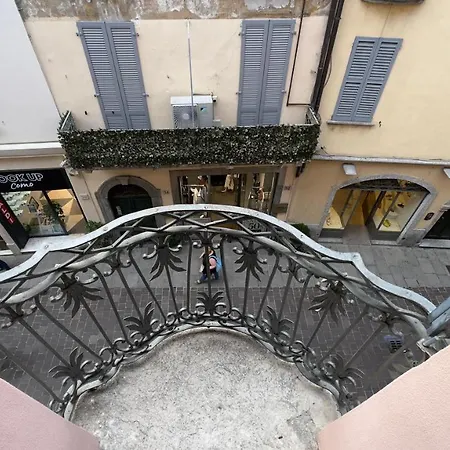 Medioevo I - A Due Passi Dal Duomo Di Como